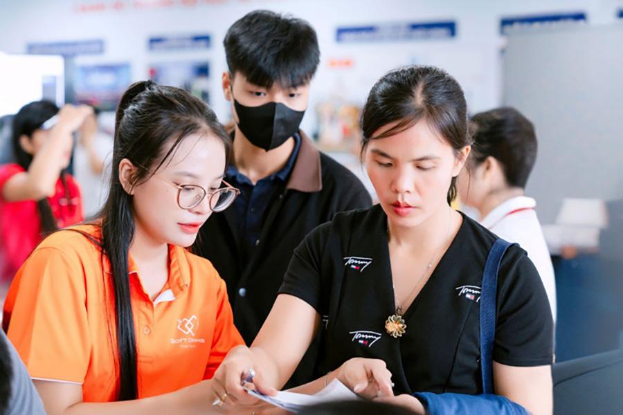 softdreams-ho-tro-hon-20.000-ho-kinh-doanh-chuyen-tu-thue-khoan-sang-ke-khai